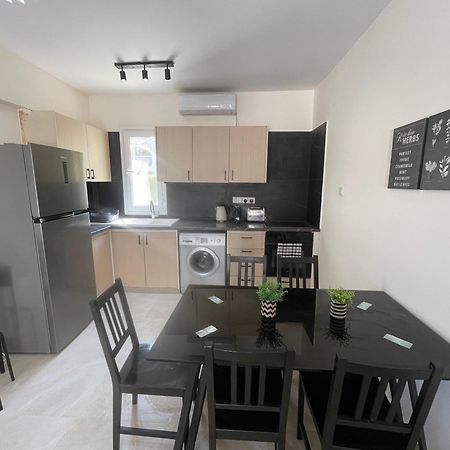 Mari House-Close To The Beach Paphos 外观 照片
