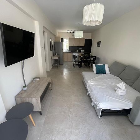 Mari House-Close To The Beach Paphos 外观 照片